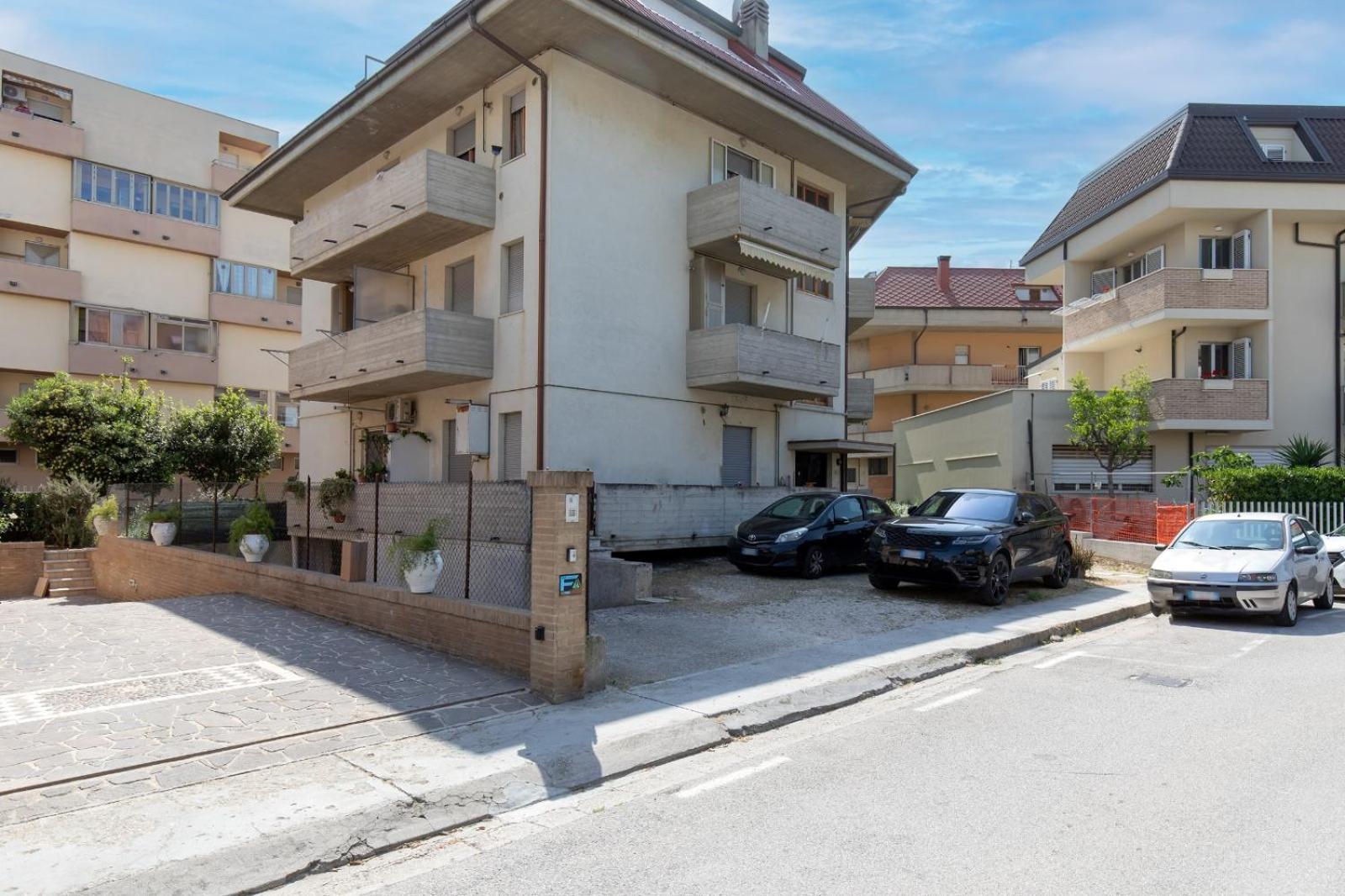 Leo'S Aparment Apartment Lido di Fermo Exterior photo